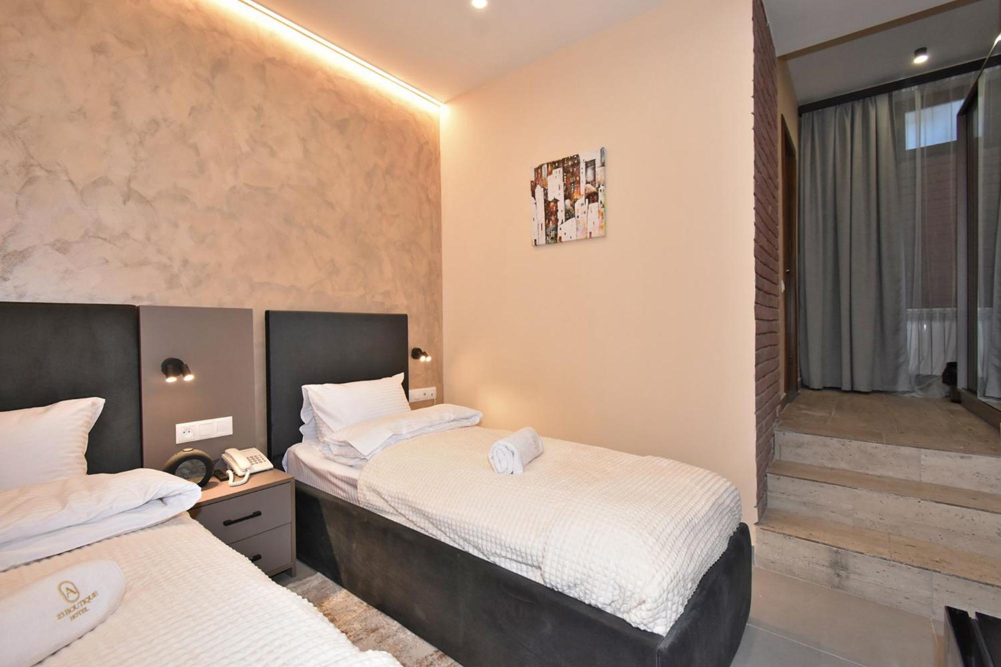 Avenue 23 Boutique Hotel Jerevan Exteriör bild