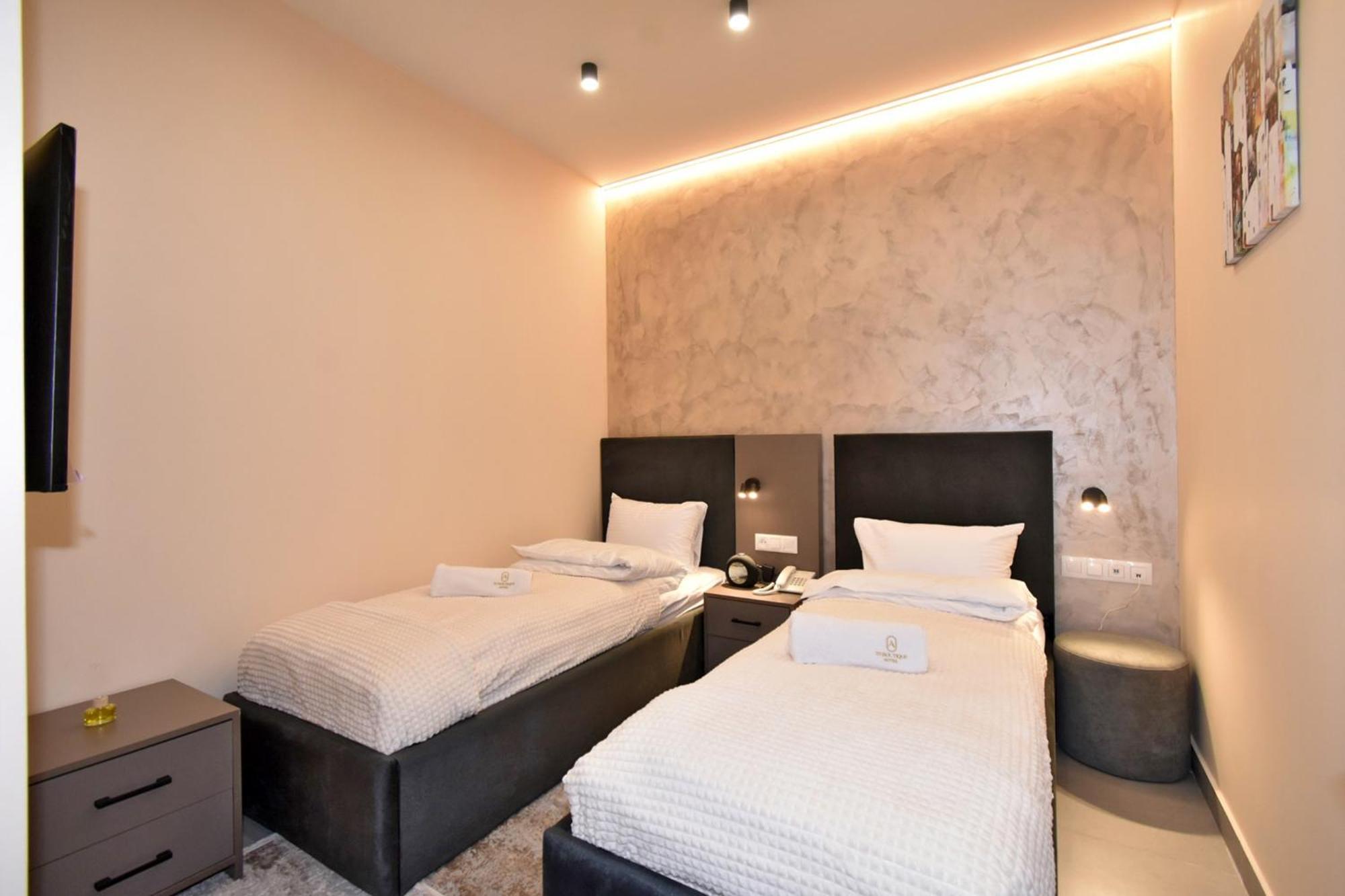 Avenue 23 Boutique Hotel Jerevan Exteriör bild