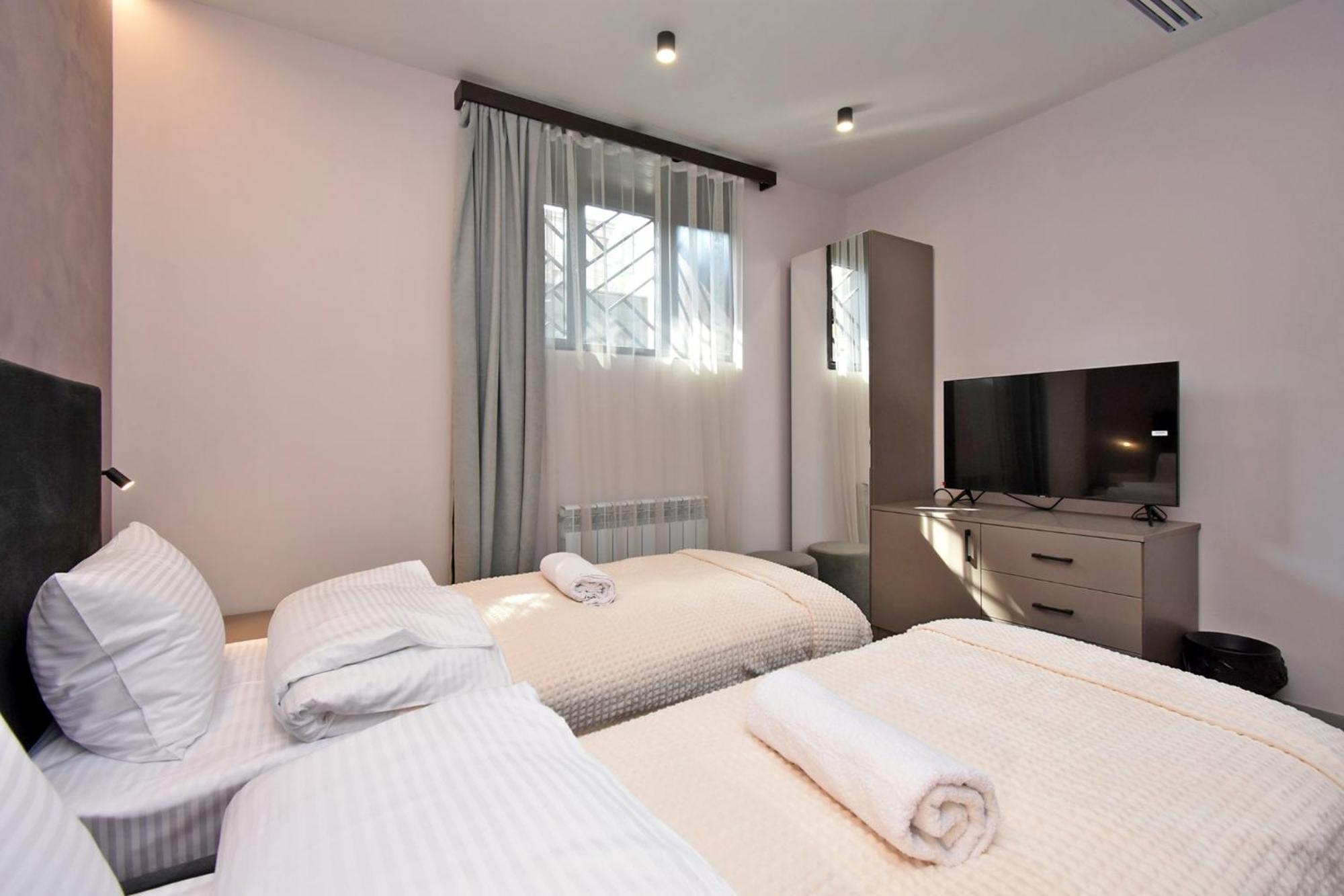 Avenue 23 Boutique Hotel Jerevan Exteriör bild