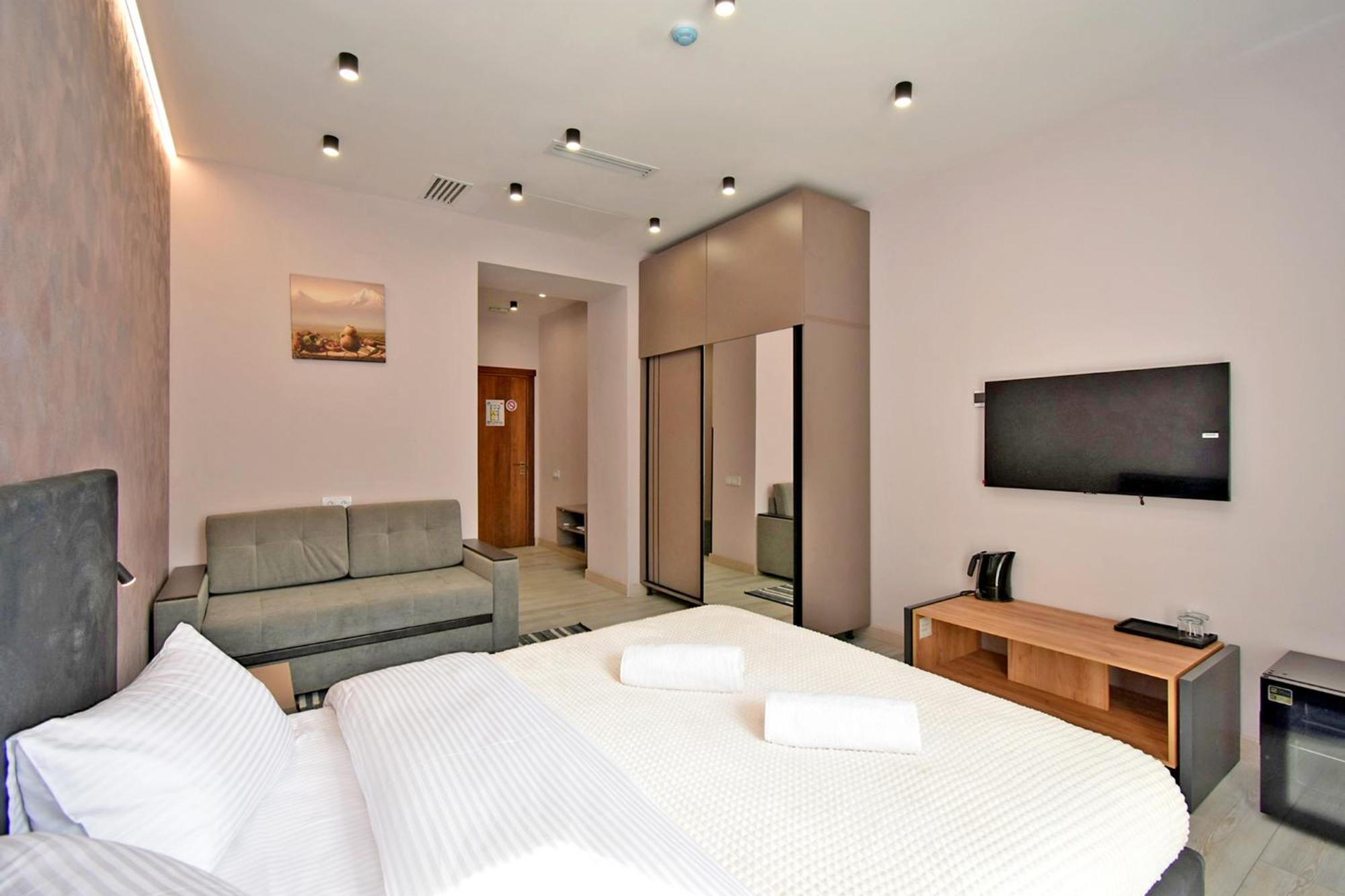 Avenue 23 Boutique Hotel Jerevan Exteriör bild
